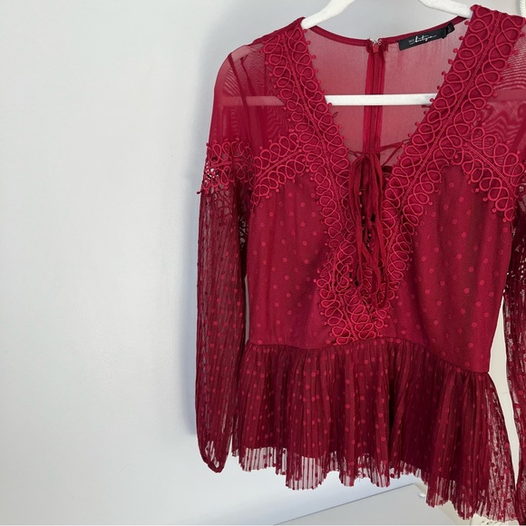 🩷BKE BOUTIQUE SHIRT RED LONG SLEEVE MESH PLEATED TULLE LACE UP SIZE SMALL - Picture 13 of 14